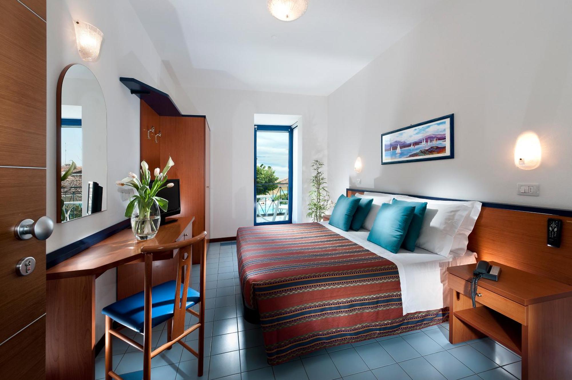 Hotel Paris Resort Bellaria-Igea Marina Habitación foto